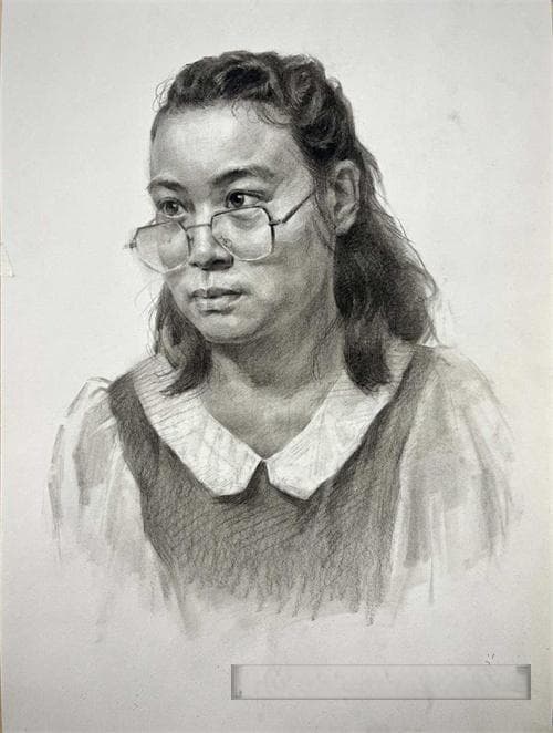 素描头像的黑白灰关系详细解析：如何把握好素描头像中的黑白灰关系