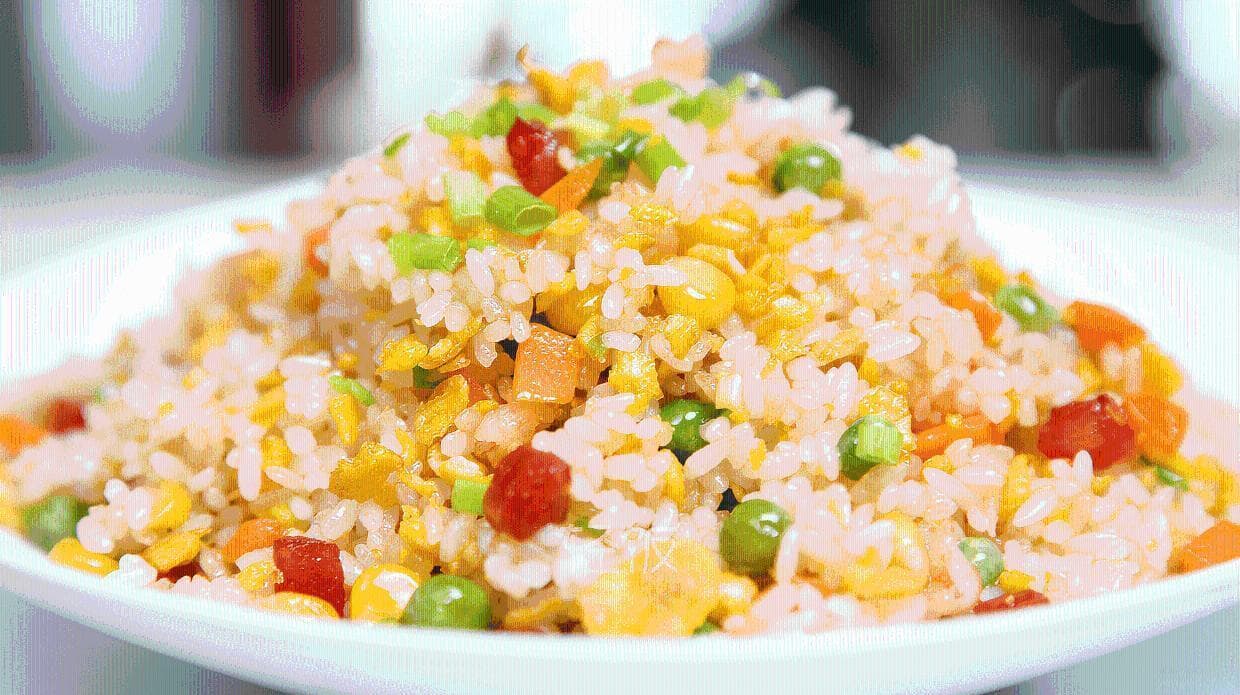 扬州炒饭：舌尖上的经典与传承