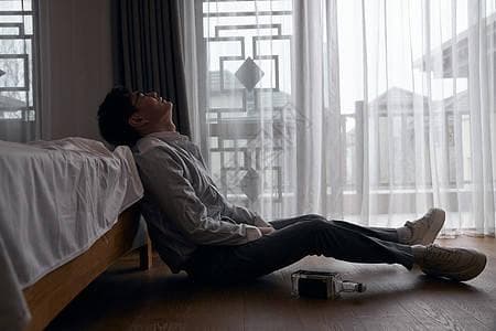 吕文扬解读“躺平”：年轻人不是在逃避，而是在追求平衡