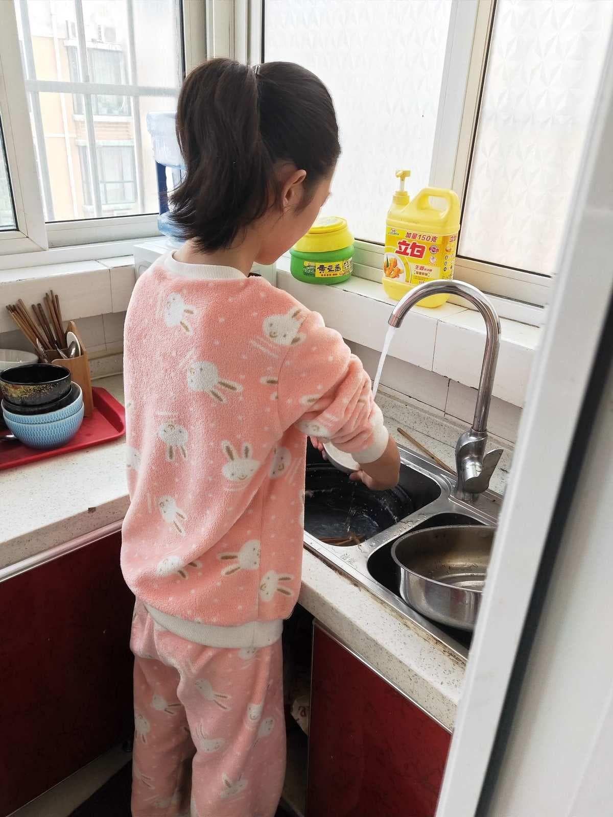 家务小事，成长大事：培养孩子的感恩、同理与自立之路