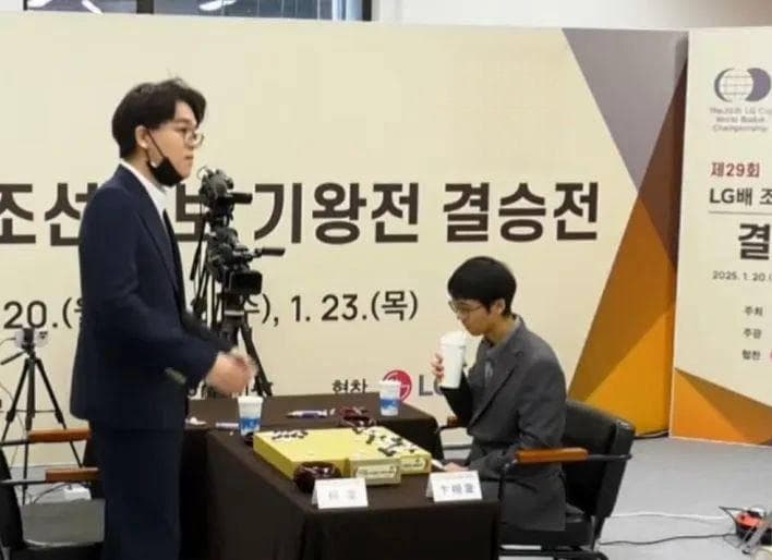 柯洁退赛损失2亿，遭韩网友猛烈批评