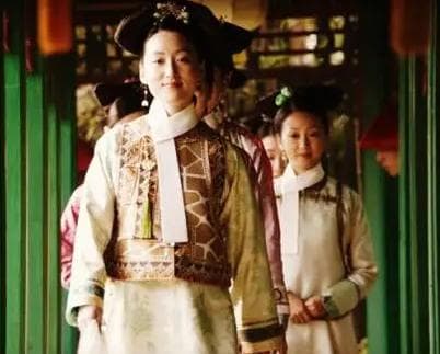 从妃嫔到女佣：清朝宫女出宫后的命运转折