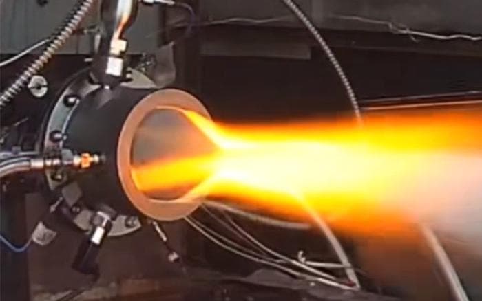 爆震火箭发动机长时热试验成功！爆震发动机是啥？为啥这么牛呢？