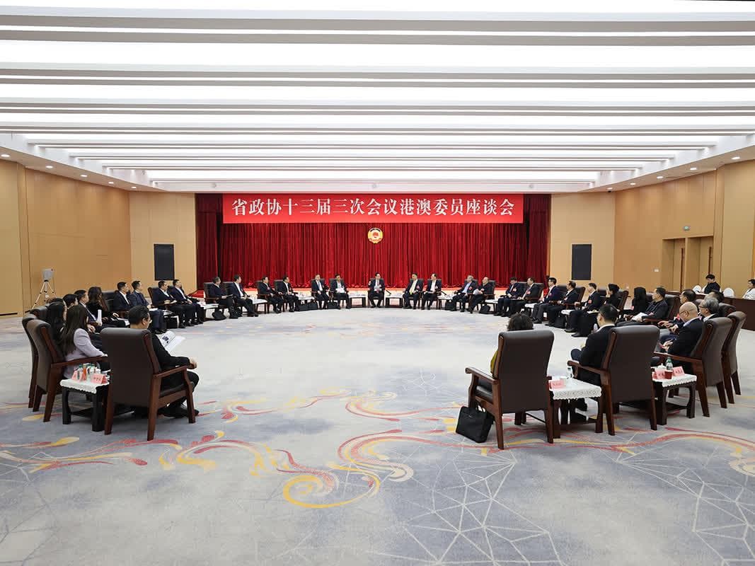 吉林省政协主席朱国贤会见港澳委员，共谋人参产业合作新机遇