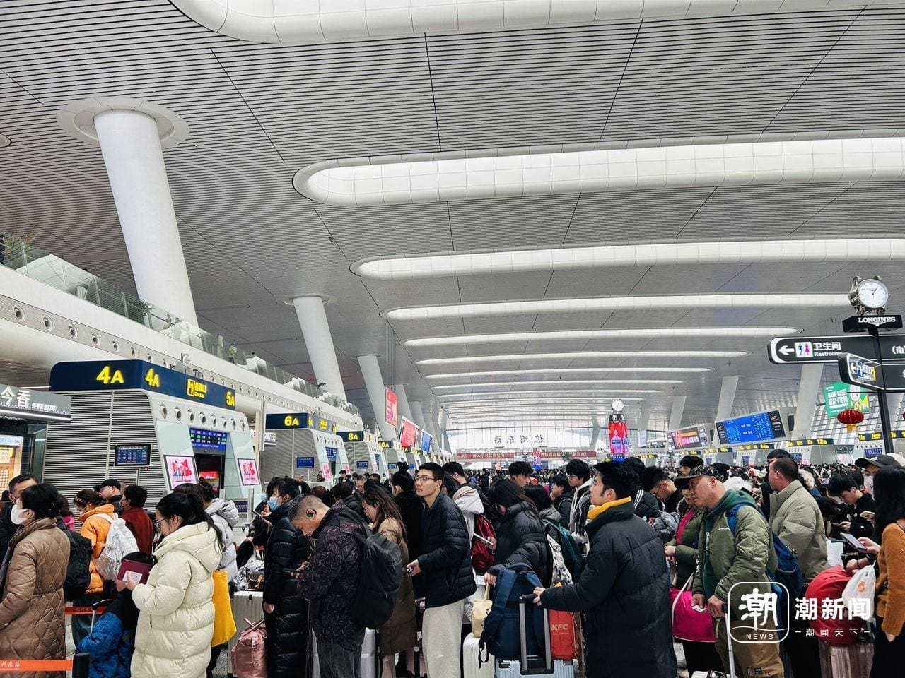 杭州四大火车站开启通宵运营！杭州东站候车室24小时开放，四个进站口全开