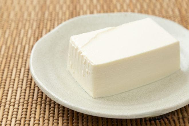 豆腐焯水是用冷水还是热水？哪种做法不易碎？