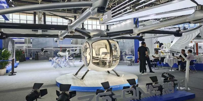 珠海航展8号馆里的两种情绪：国有资本热情高涨，市场化投资人谨慎观望