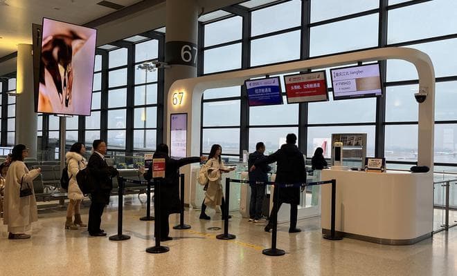 行李已托运、旅客已过安检？东航也能登机口一站办完改签！
