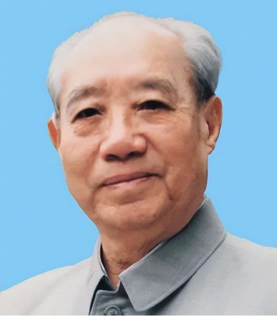 汪东兴守护伟人30年，退休后生活低调，晚年拒绝为西方出版回忆录