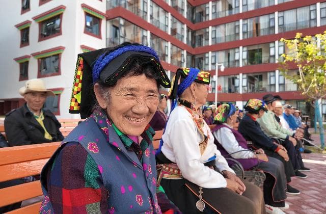 “00后”青春养老人来了！养老业如何留住年轻人？