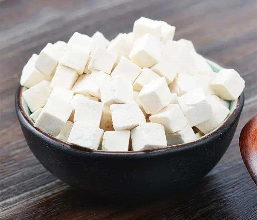 茯苓与土茯苓：两种常见中药材的差异详解