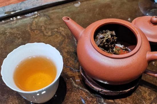 泡红茶选紫砂壶还是盖碗？一文详解两种茶具的优劣