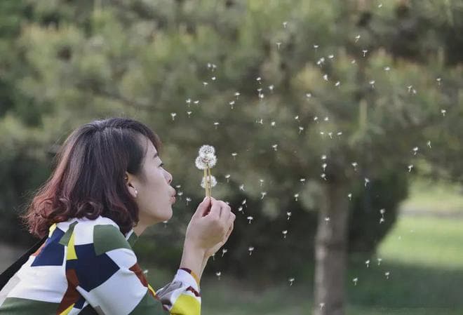 殊途同归是偶然，背道而驰才是常态，友谊，总是一路走，一路丢