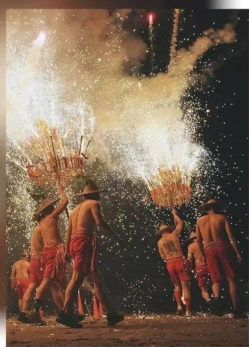 揭阳乔林烟花火龙：龙年春节将再舞，传承六百年民俗