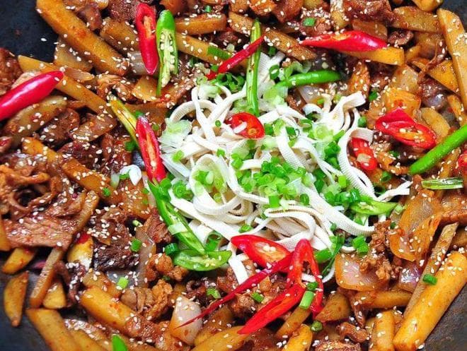 张家界美食攻略：从湘菜到特色小吃，品味湘西风味