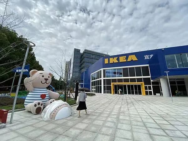 宜家“听劝”，上海徐汇店不到4年再度爆改