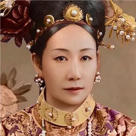 奕欣与慈禧太后：权力、亲情与政治的交织