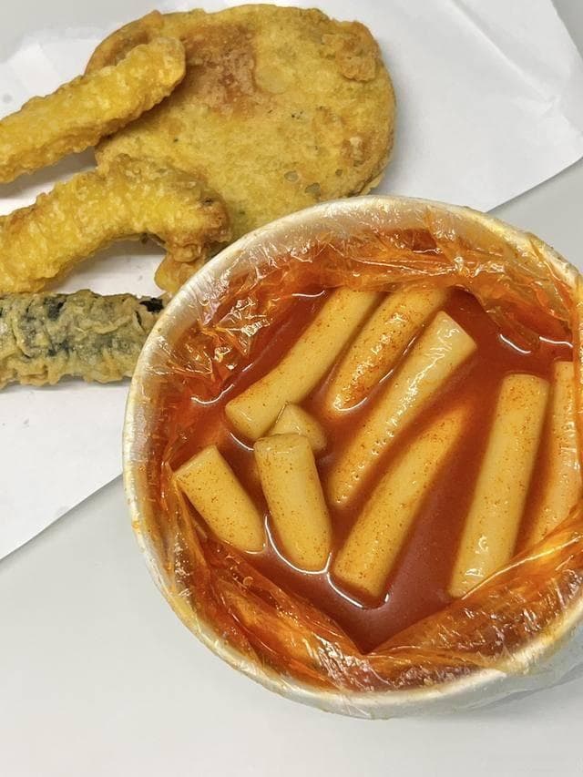 年糕不用买了，自己在家做很简单，成本低粘糯好吃，春节吃年味足
