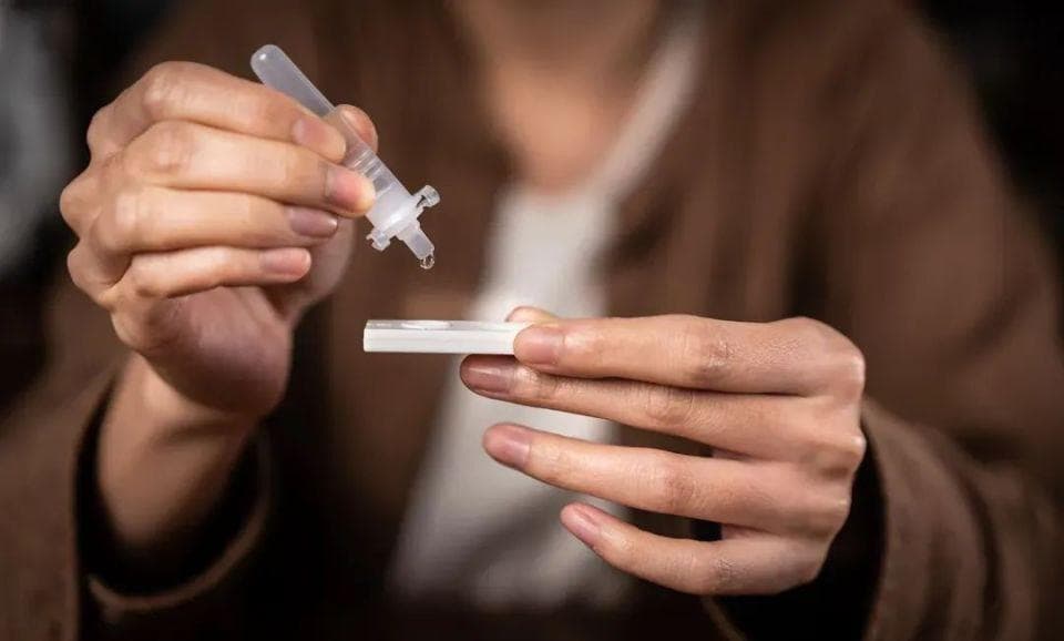 五一后咽喉炎高发，KP.2变异株或成新威胁