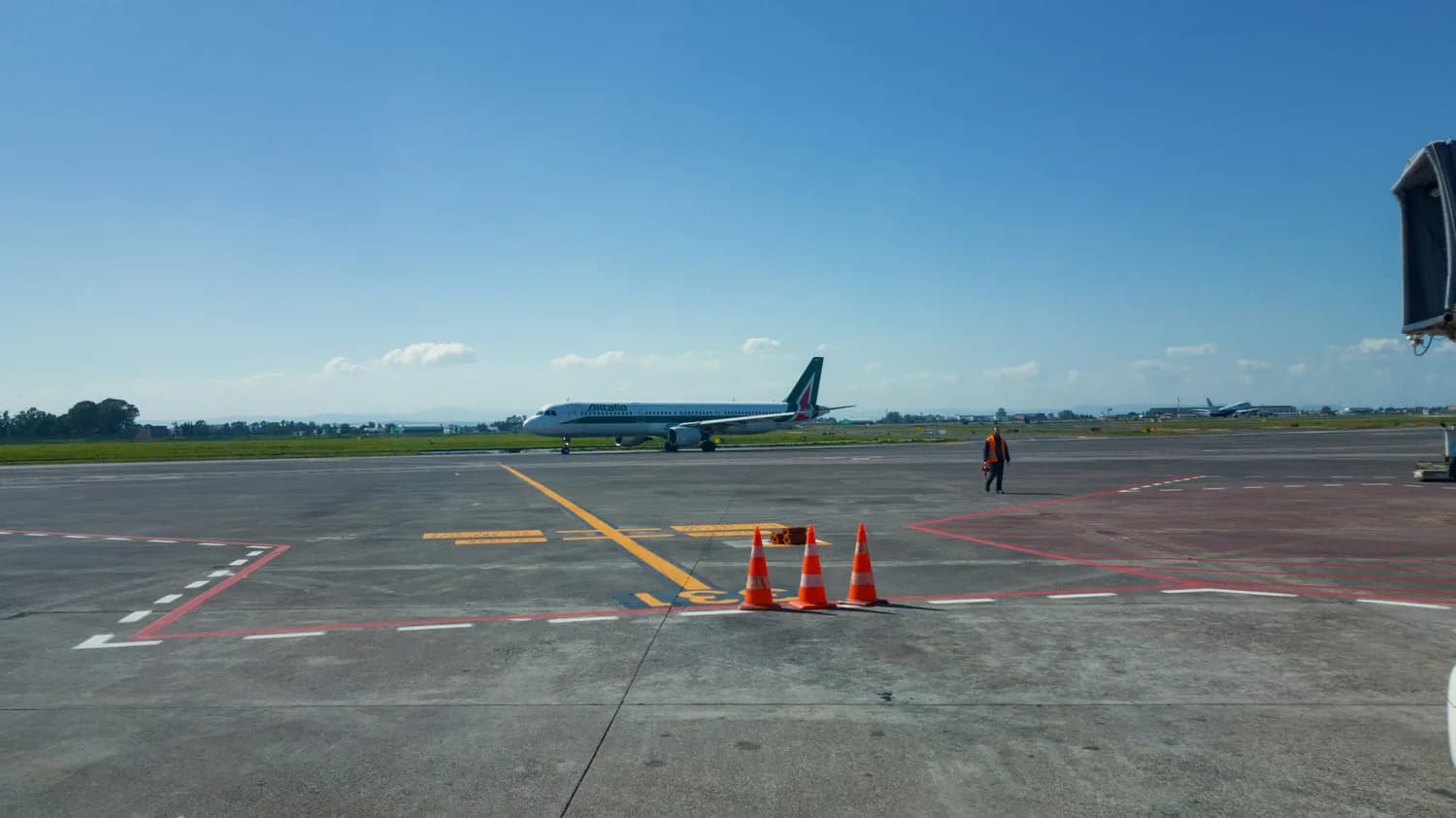 春秋航空王正华：从2平米铁皮屋到500亿市值的传奇