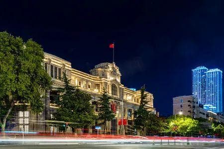 四大行集体 "搞事情"？这些变化影响你的钱袋子