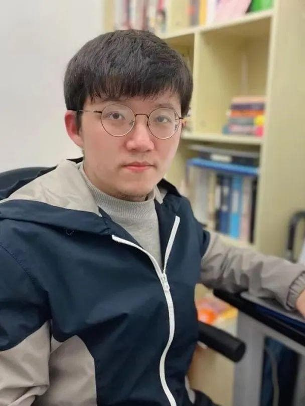 战玉冰：教师怎么和实习、游戏、短视频争夺学生的时间？｜大学教育中的中国当代文学