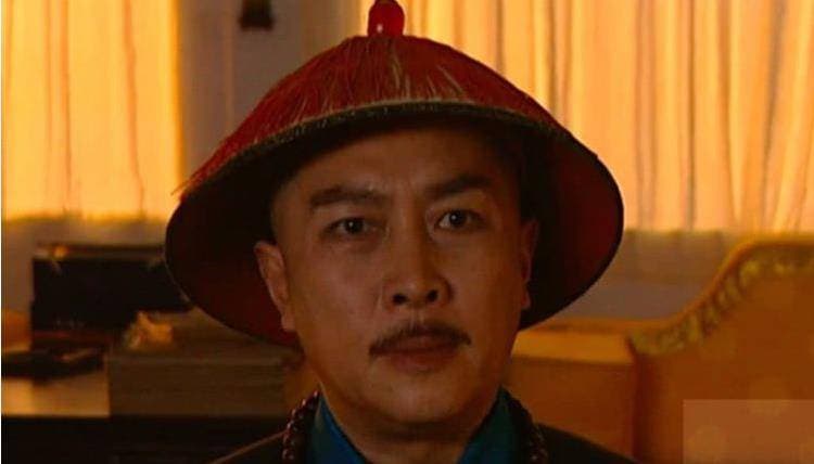 雍正心腹苏培盛，74岁寿终正寝，死后200年墓地被挖开