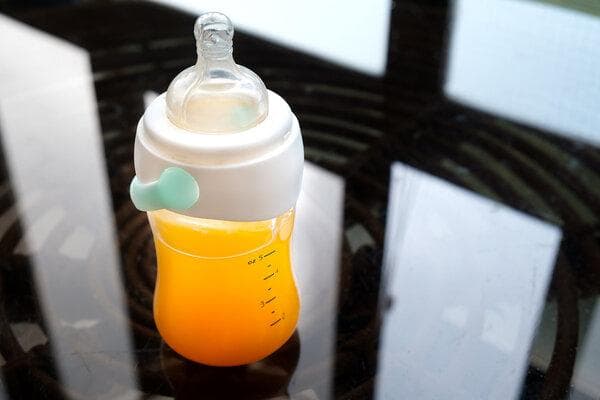 宝宝湿疹喝什么奶粉好