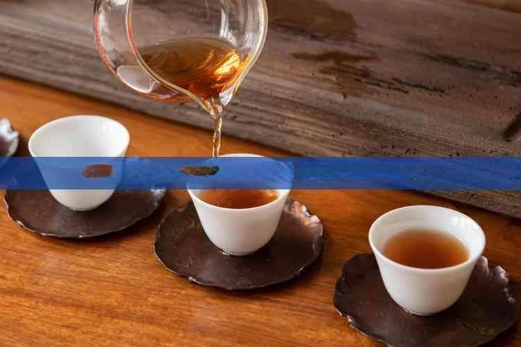 红茶饮用指南：全面解析红茶的功效、作用、副作用及适宜人群