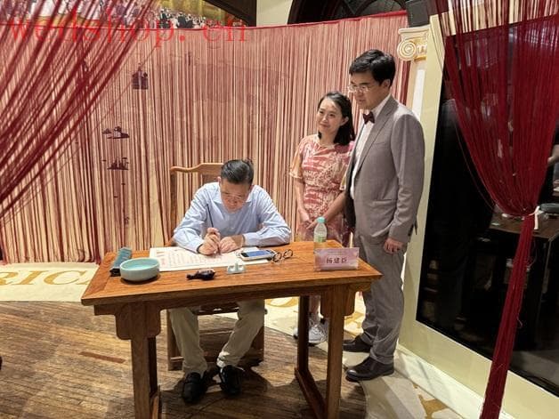 七夕佳节，书法名家为他们写下结婚纪念证书