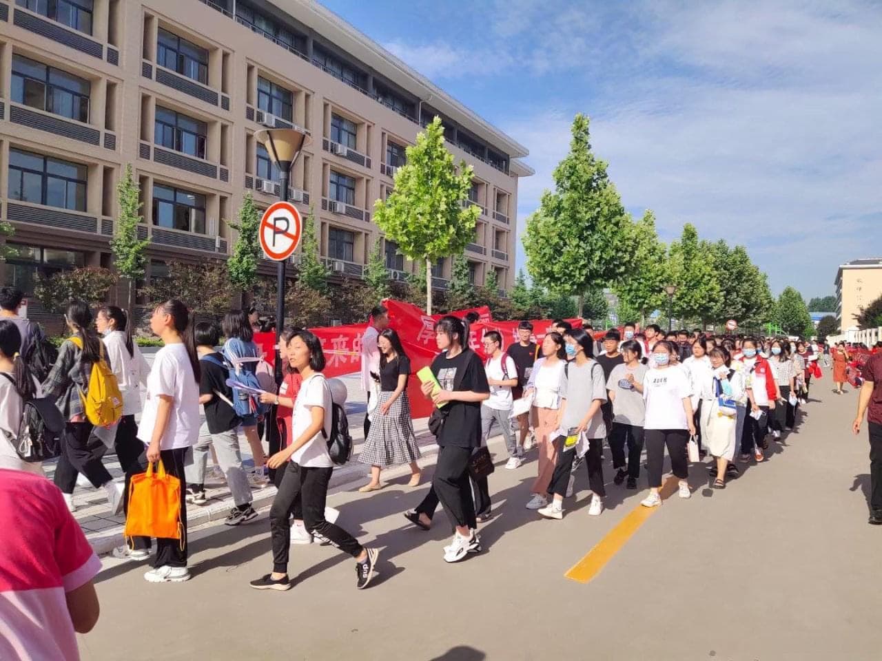 河南省各高中实力排行榜，第一名一本上线率超98%