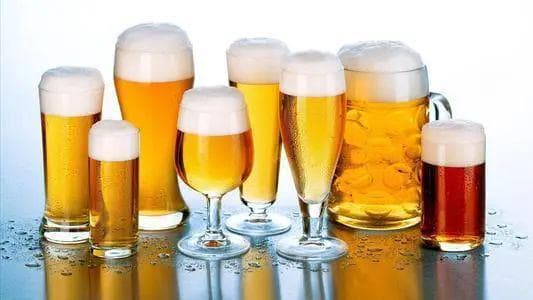 白啤酒和普通啤酒有什么区别？究竟藏着哪些不为人知的差异？