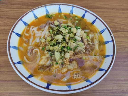 南宁菜市场网红摊位探访：市井美食与文化故事