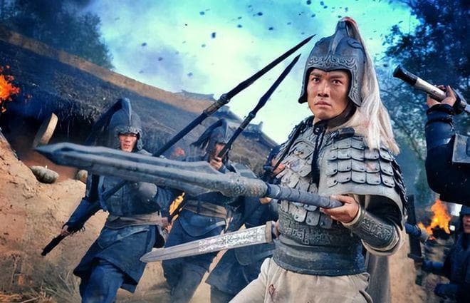 古代将军用的“枪”是用什么做成的？并非铁棍，普通人根本用不起