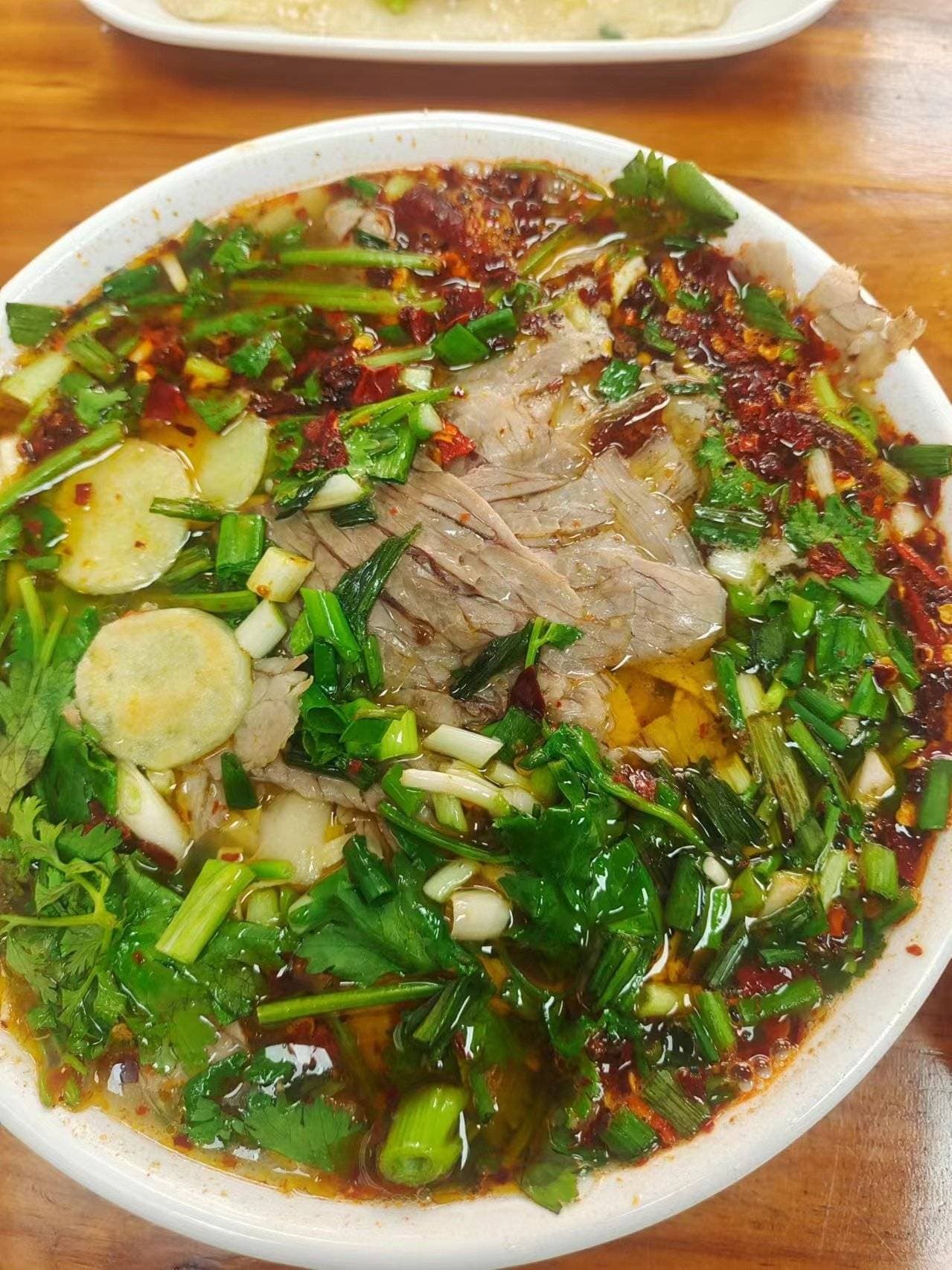 淮南牛肉汤：淮河之畔的鲜香传奇