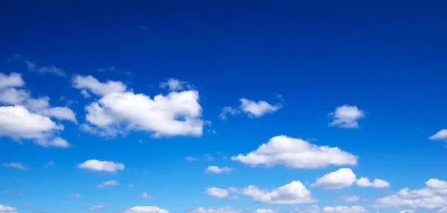 为什么天空是蓝色的？了解光的散射原理