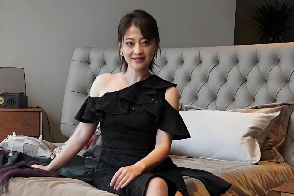 梅婷：400 万投资丈夫电影，两段婚姻书写人生起伏