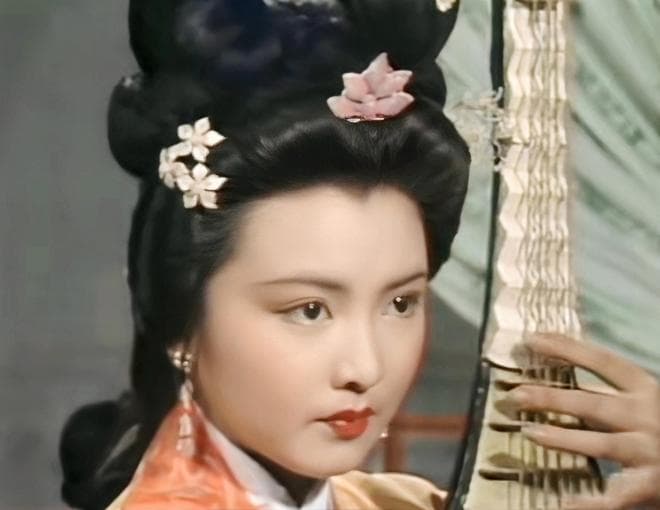 本以为蒋勤勤的西施足够惊艳，看到绝代姿容的董智芝，我改观了！