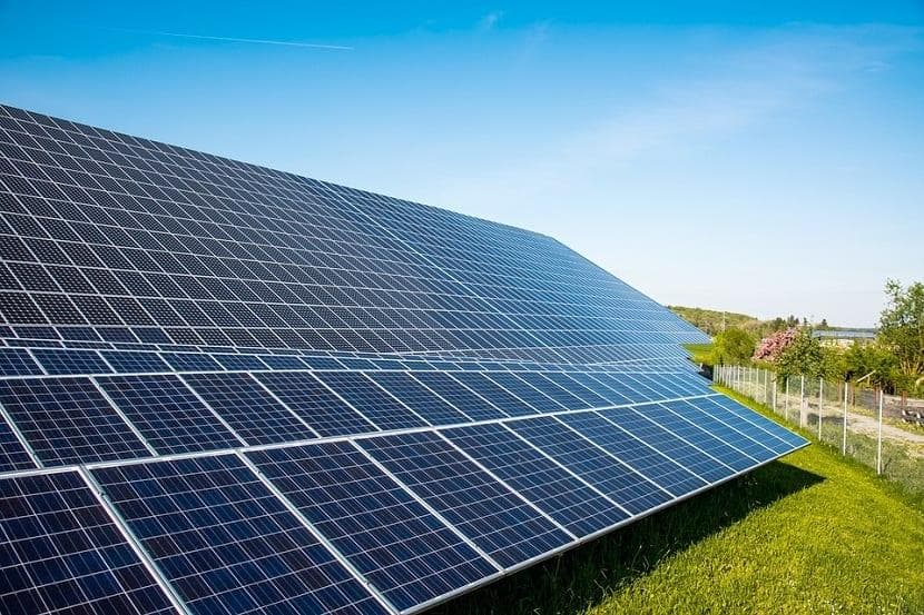 光伏太阳能：定义、用途和性能
