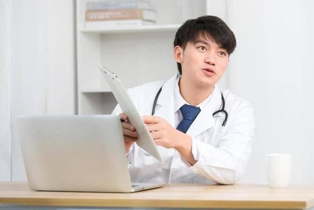 心力衰竭为何要少喝水？医生告知你如何正确保护心脏，早知能保命