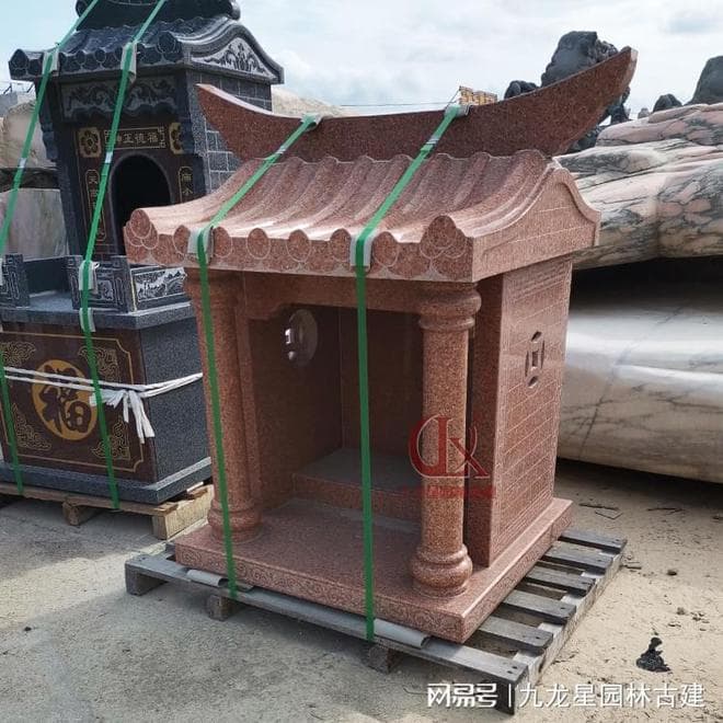 探寻石雕土地庙：一部凝固的历史与信仰