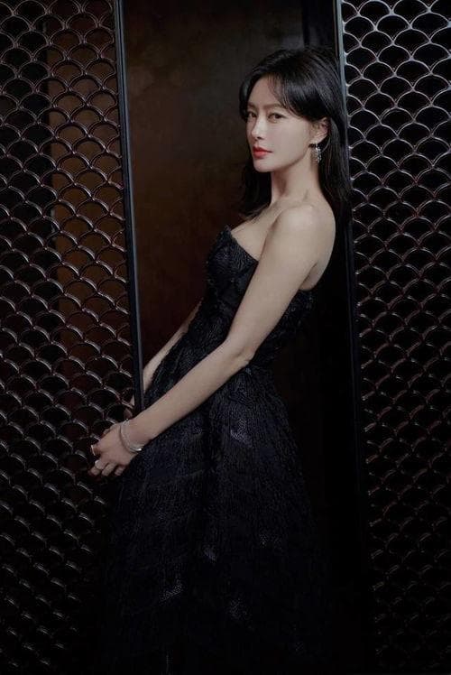调侃自己健身的幽默句子 女性健身幽默高情商句子【50精选文案】
