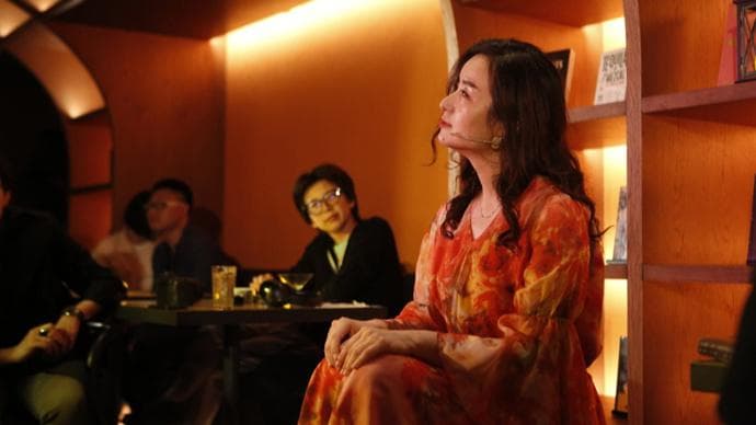 在上海，年轻人为什么喜欢去咖啡馆、书店、酒吧看演出？
