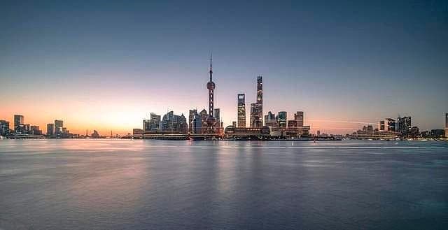 期权临近到期波动会变大吗？