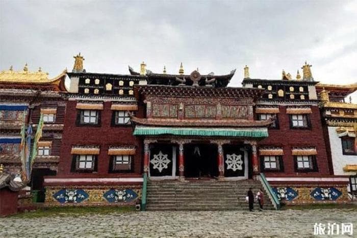 塔公寺：藏传佛教萨迦派千年古刹