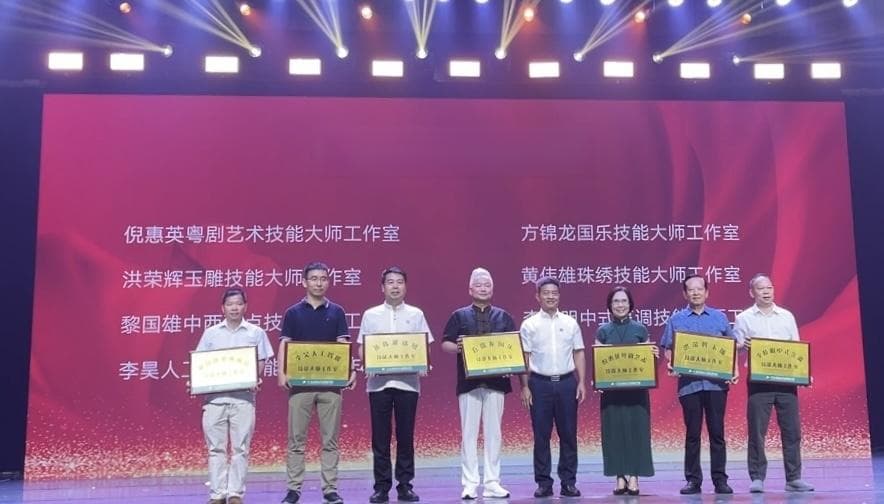方锦龙：湾区乐韵的传扬者与践行者