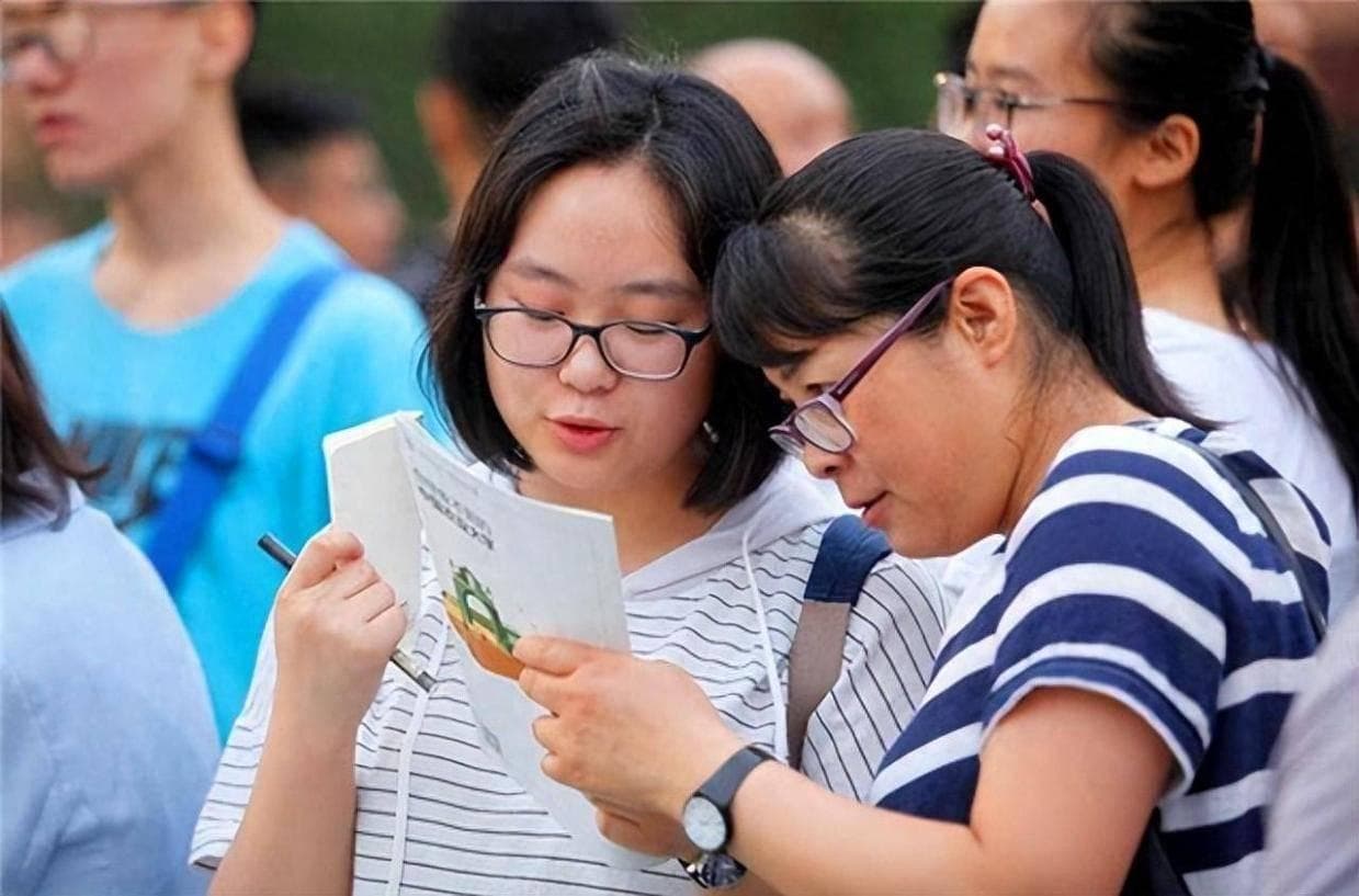 名校高考录取分数线为何跌落？专业已成为考生更重要的价值选择