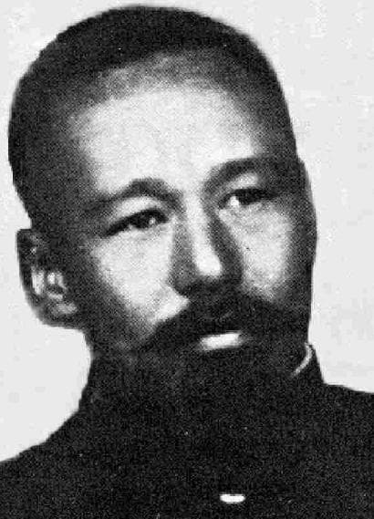 森鸥外：日本文学的异端天才与自然主义先驱