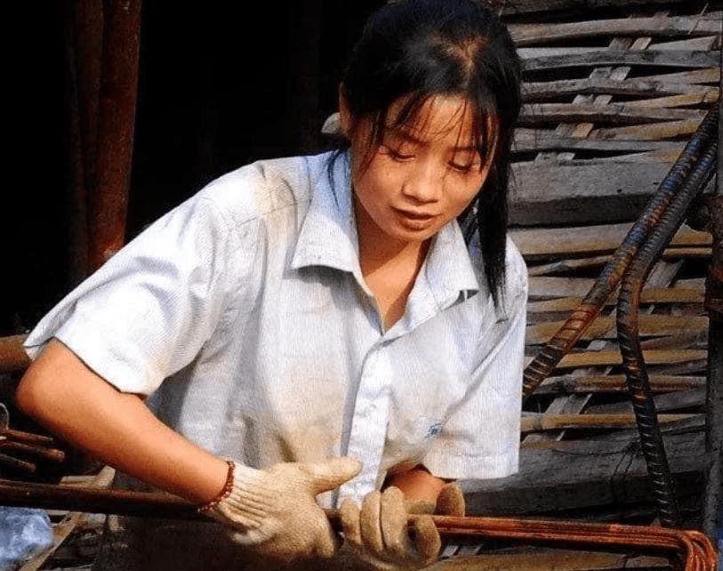 人不能一直过很省钱的生活，省钱过头了之后，你会把对生活的热爱一并省掉