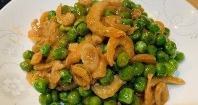 美味可口的豌豆炒虾腰（掌握这个简单做法，让你轻松享受美味佳肴）
